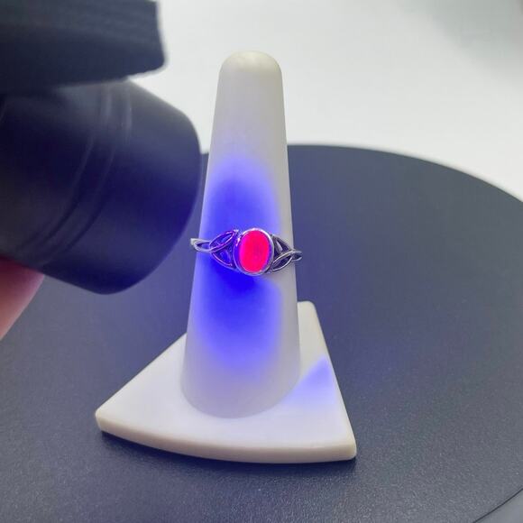 Sterling Silver 925 Celtic Knot Oval Bezel Set Red Ruby July Love Ring Sz 8.5 - Picture 2 of 8